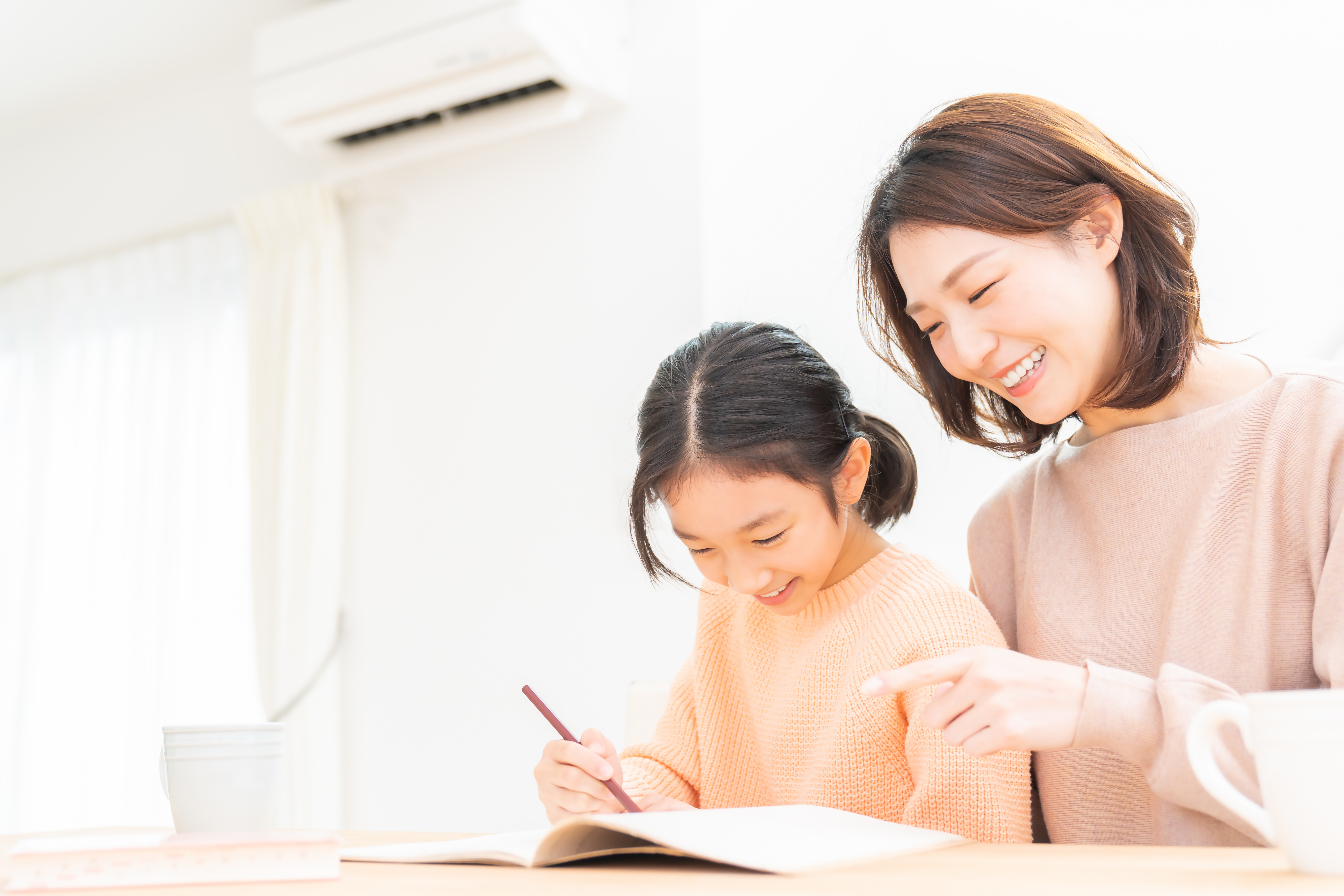 親子 勉強 | 親のための中学受験ブログ 笑顔で一緒に勉強する母と子